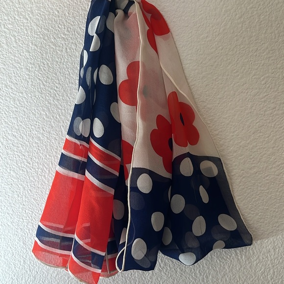 Echo Vintage Daisy Scarf, 57" - Picture 6 of 7